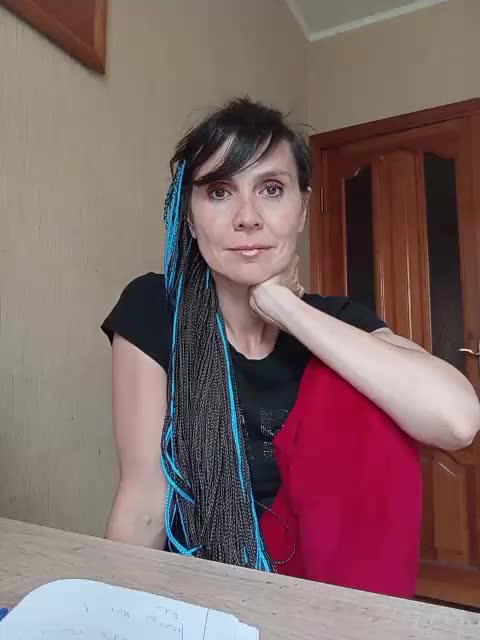 Hellenalonenochka Adult Chat August 13, 2025