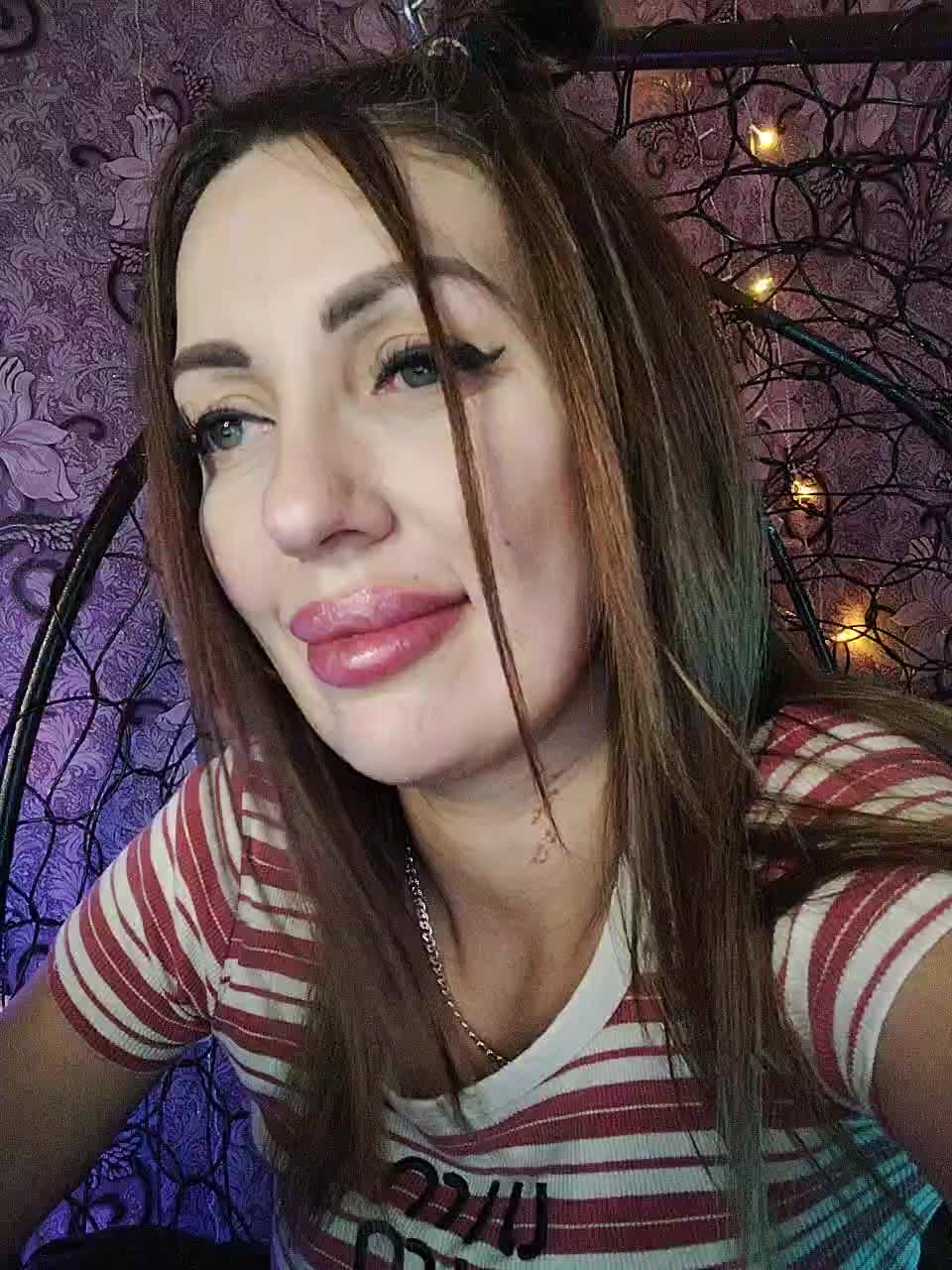 SexyKitty75-1 Adult Chat August 14, 2025