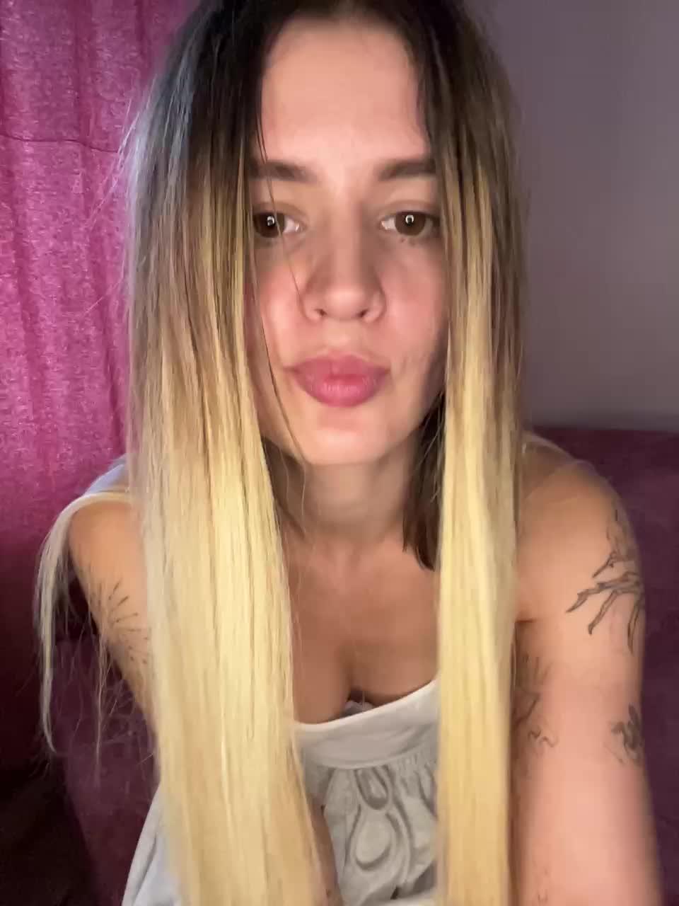 BabeGirl Adult Chat August 14, 2025