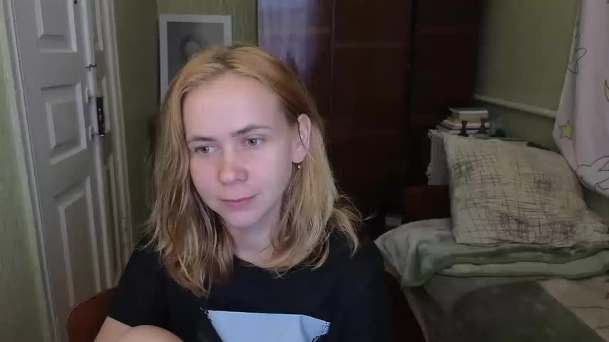 Riley_Roo Adult Chat August 14, 2025