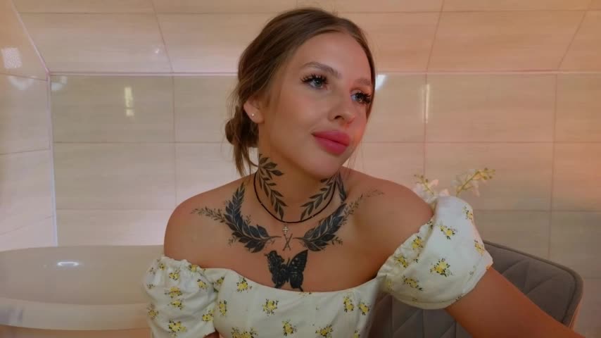 mia_chill Adult Chat August 14, 2025