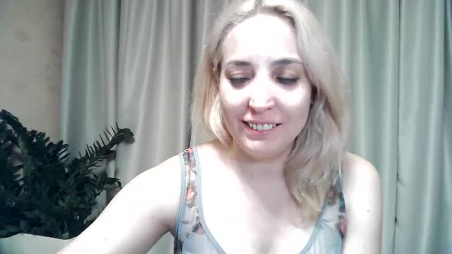 mariska-kiska Adult Chat August 14, 2025