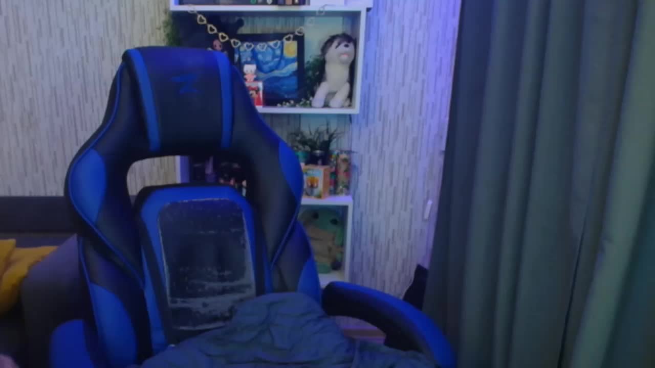 AnnaSinger Adult Chat August 14, 2025