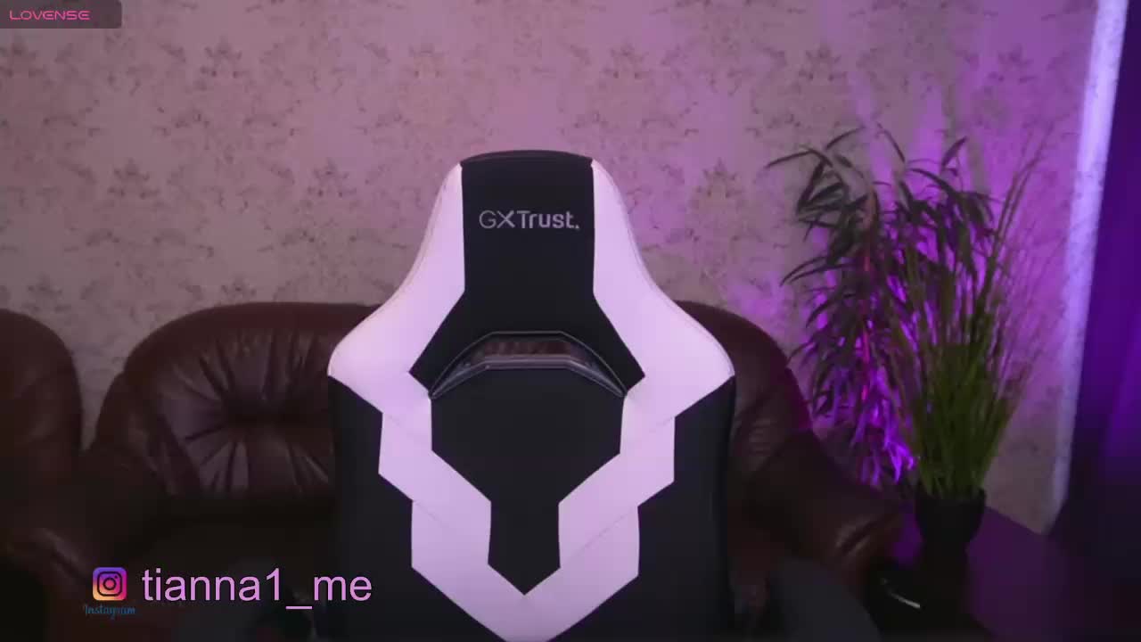 Tianna_me Adult Chat August 14, 2025