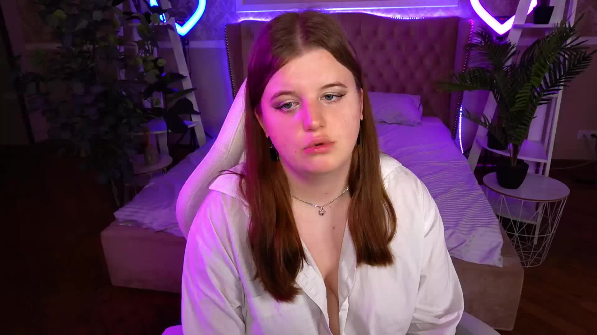 KristiMoons Adult Chat August 14, 2025