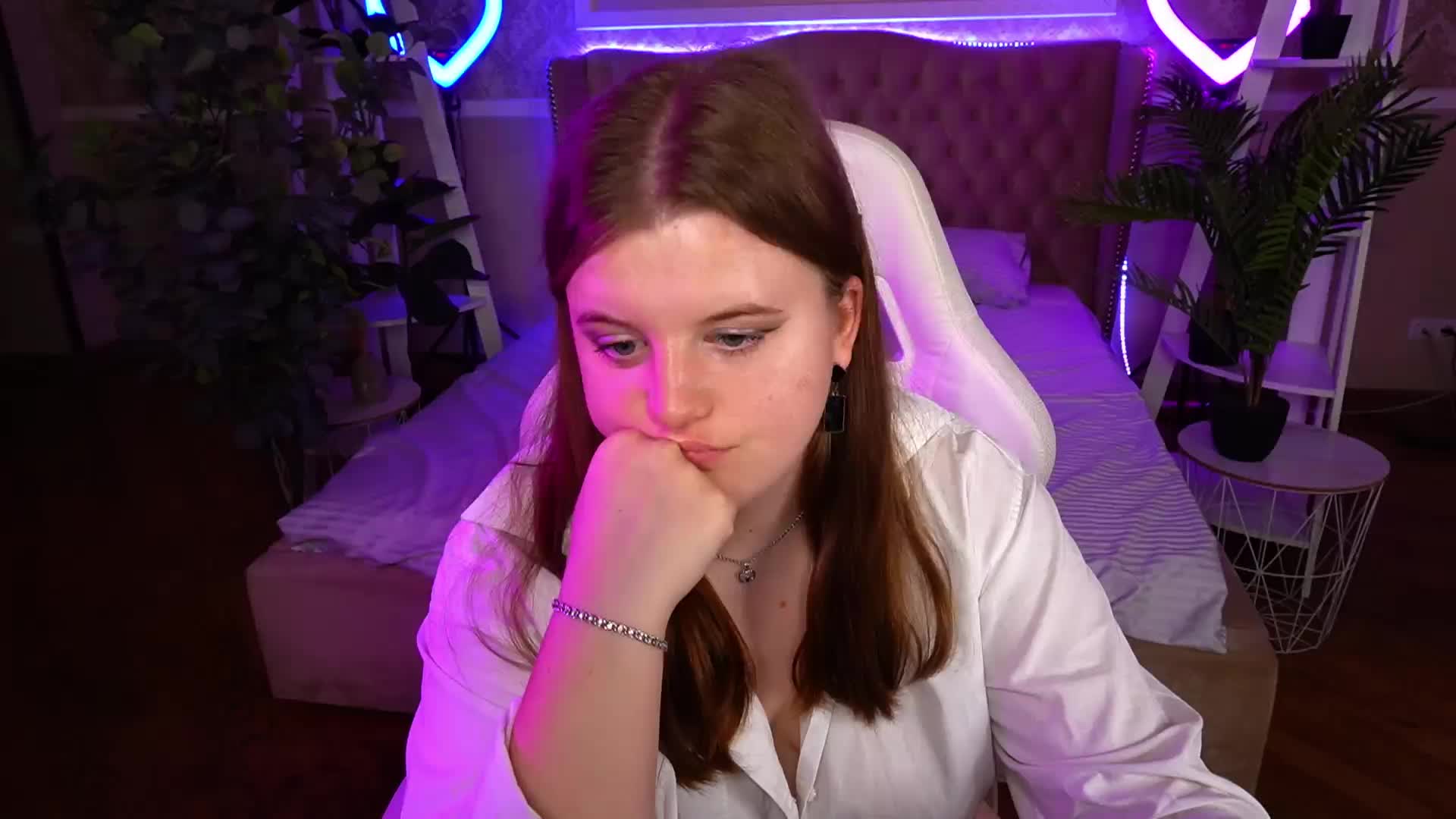 KristiMoons Adult Chat August 14, 2025