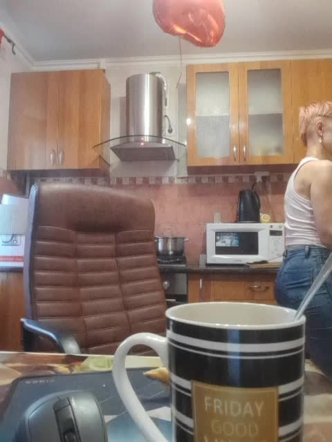 N-I-M-F-O-M-A-N-K-A Adult Chat August 14, 2025