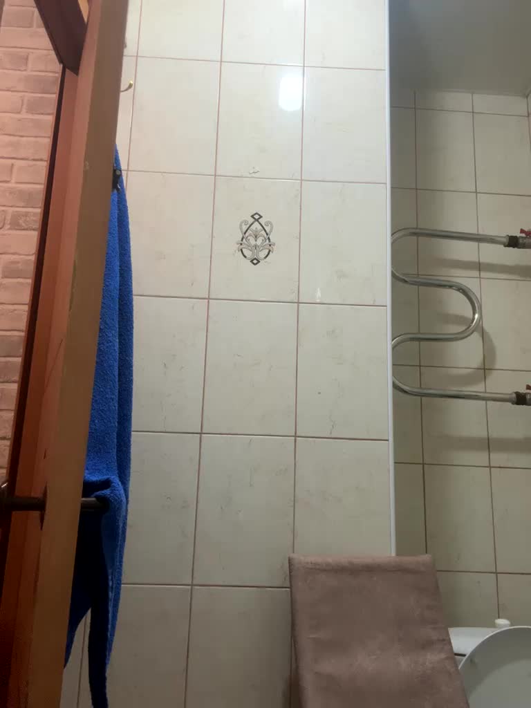 Vivi-ene Adult Chat August 14, 2025