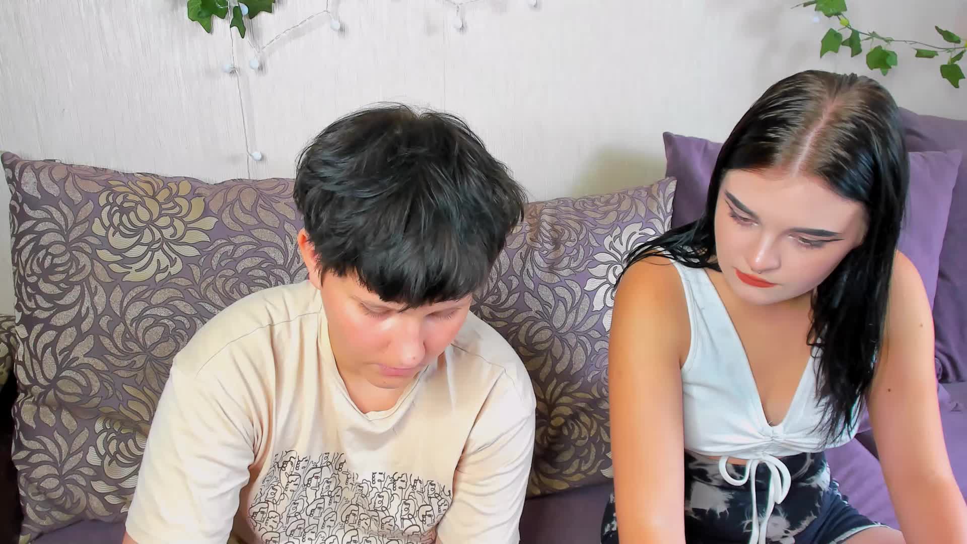 Raven-Radiant Adult Chat August 14, 2025