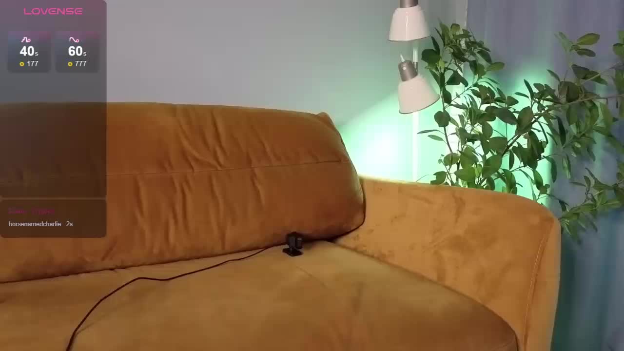 Alice_Starr Adult Chat August 14, 2025