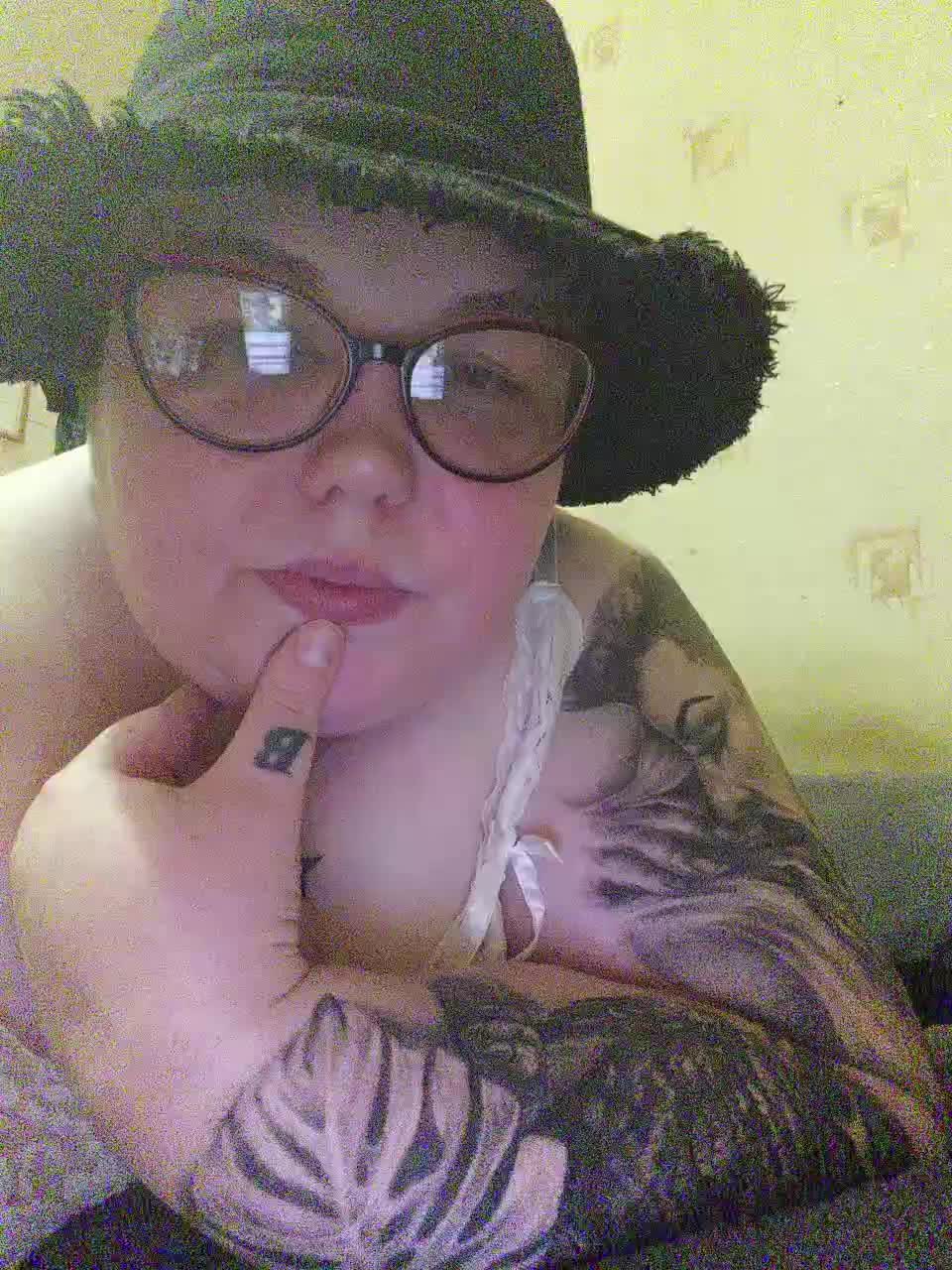 Svetlanka86 Adult Chat August 14, 2025