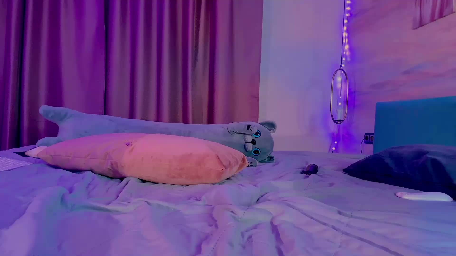 -esex- Adult Chat August 14, 2025