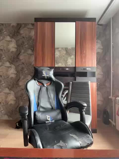 WhiteFox777 Adult Chat August 14, 2025