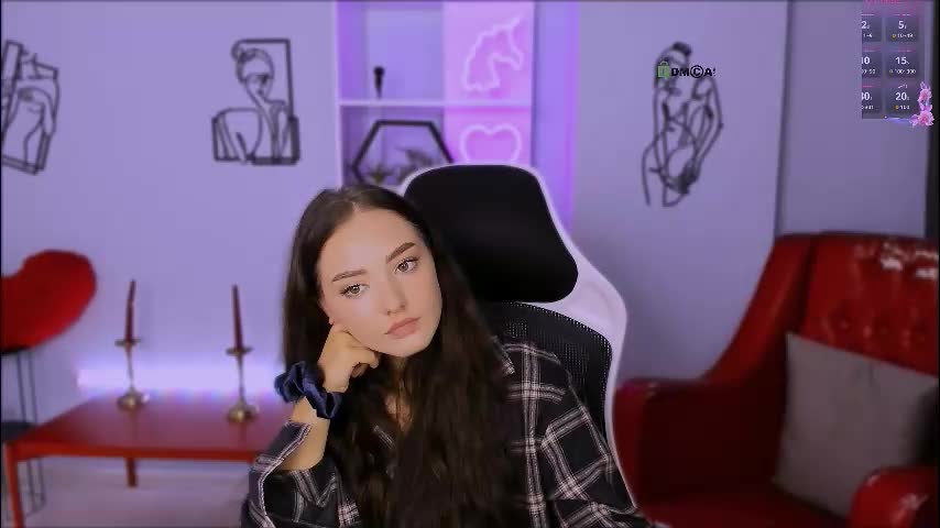 miki_nikki Adult Chat August 14, 2025