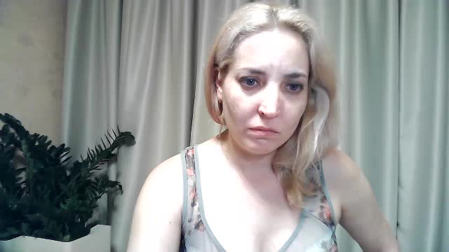 mariska-kiska Adult Chat August 14, 2025