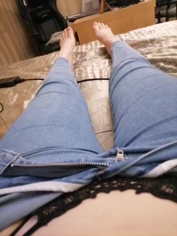 -Tiffany- Adult Chat August 14, 2025