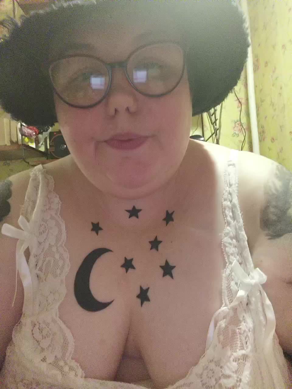 Svetlanka86 Adult Chat August 14, 2025