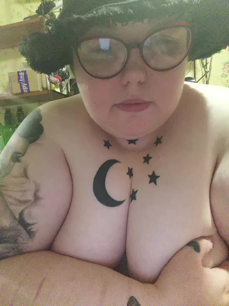 Svetlanka86 Adult Chat August 14, 2025