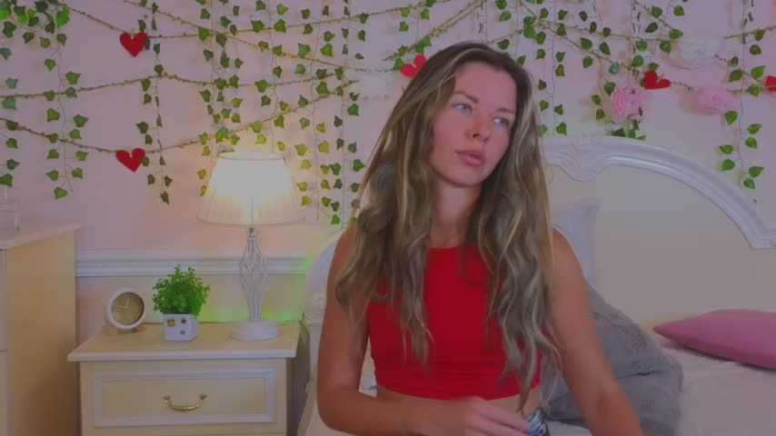 Real_Tini Adult Chat August 14, 2025