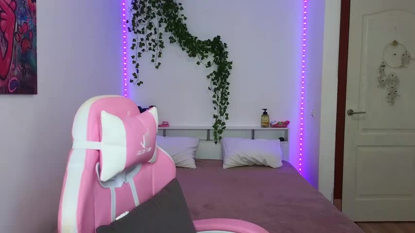 KristenSayles Adult Chat August 14, 2025