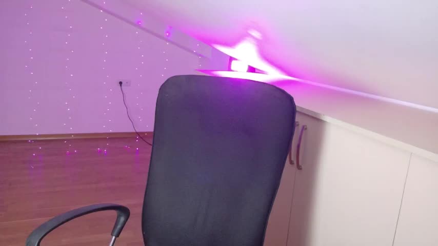 Shadow_Strik Adult Chat August 14, 2025