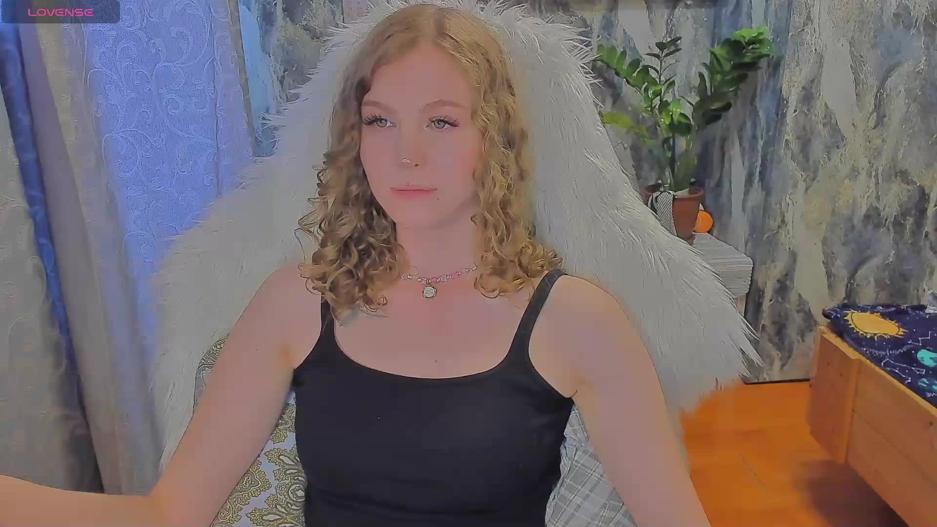 JuxxxsyBunx Adult Chat August 14, 2025