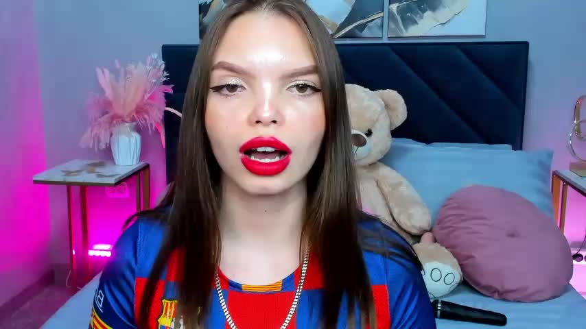 Curvy_Dynamite_ Adult Chat August 14, 2025