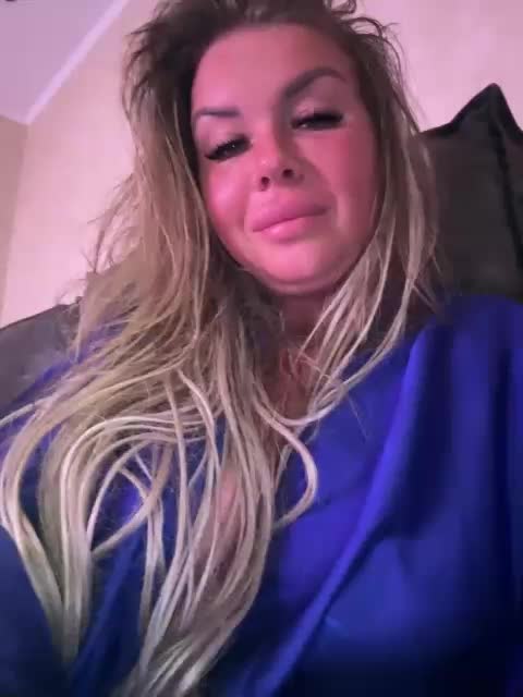 VictoriaFoxxx Adult Chat August 14, 2025