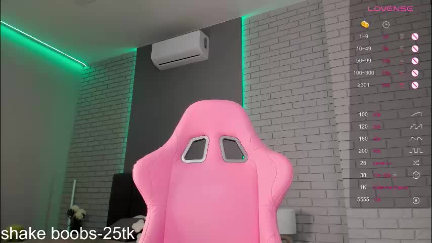 hazel_7 Adult Chat August 14, 2025