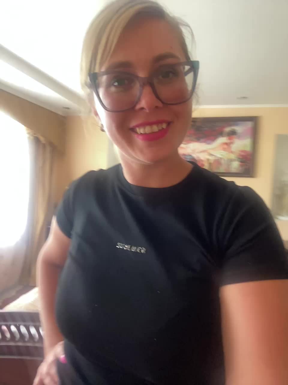 Elegant00Girl Adult Chat August 14, 2025