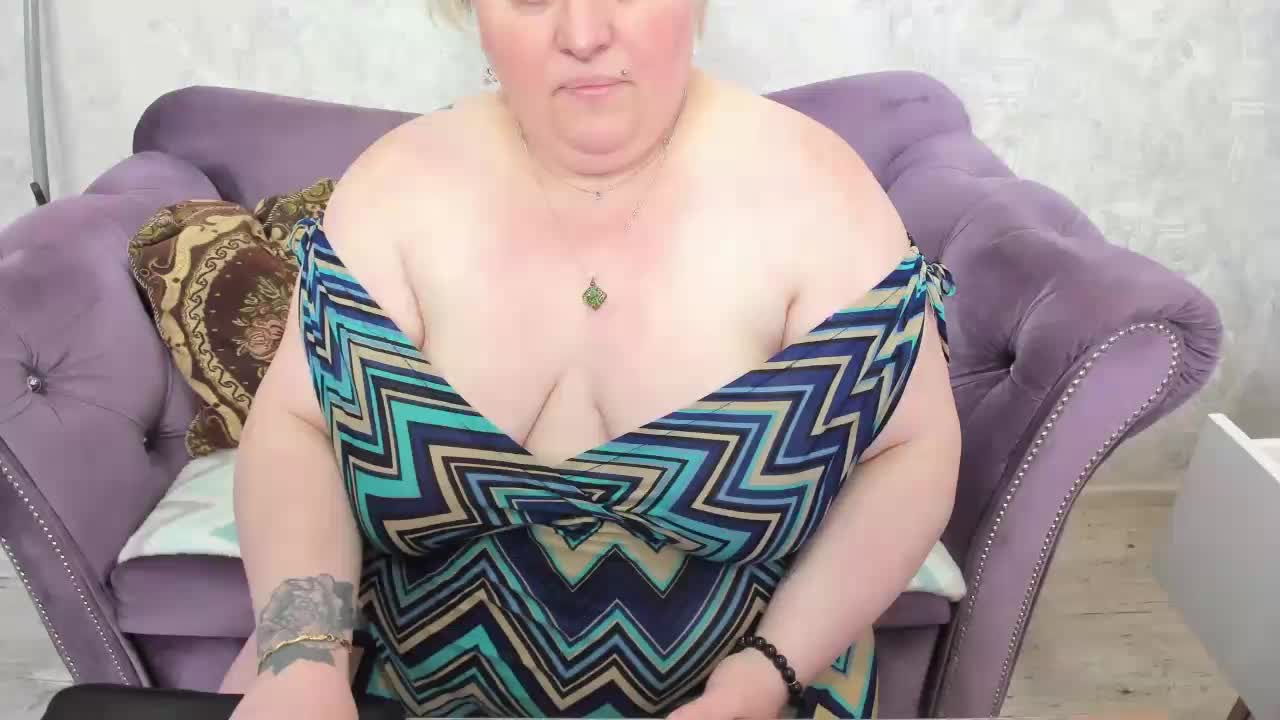 fashiona Adult Chat August 14, 2025