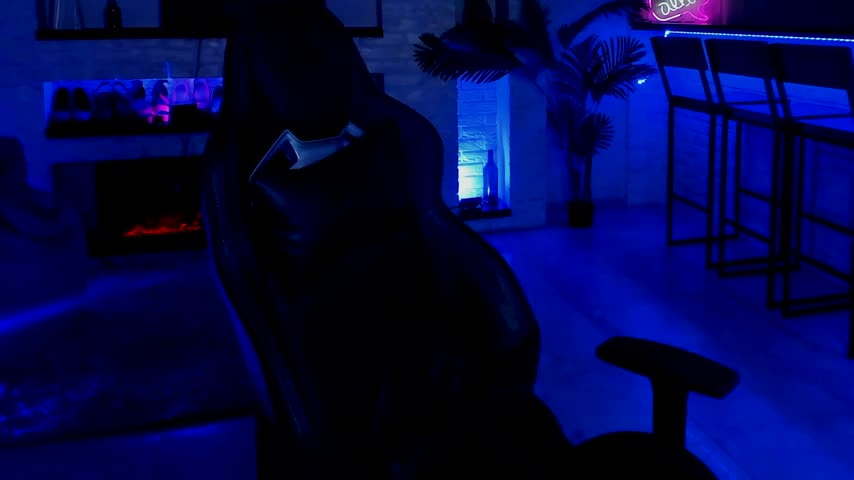 LisaElfy Adult Chat August 14, 2025