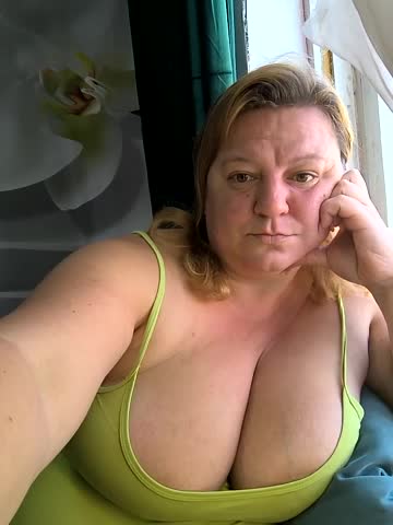 jusichka Adult Chat August 14, 2025