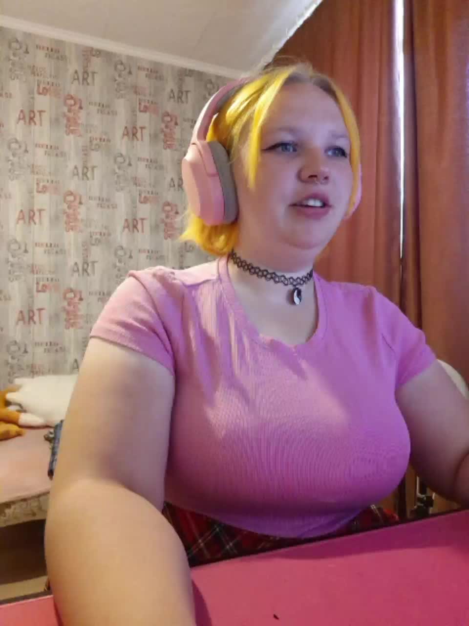 -MeooW- Adult Chat August 14, 2025