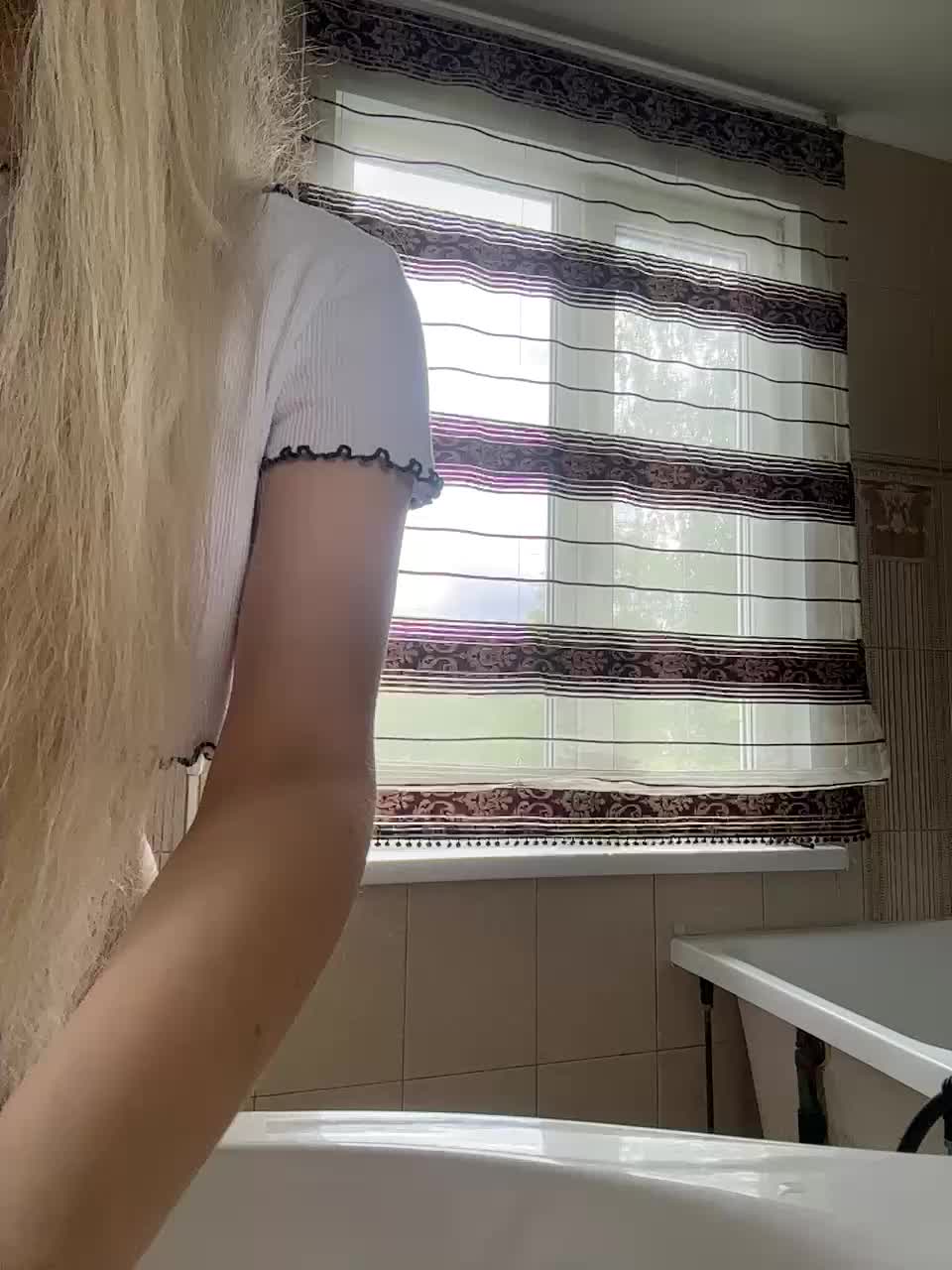 -Riviera- Adult Chat August 14, 2025