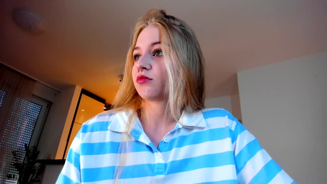 MiaMeowa Adult Chat August 15, 2025