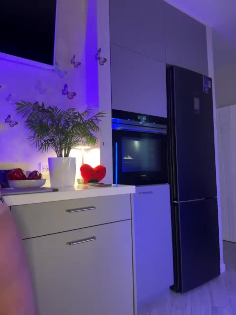 -TATUHA- Adult Chat August 15, 2025