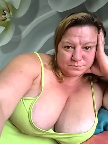 jusichka Adult Chat August 15, 2025