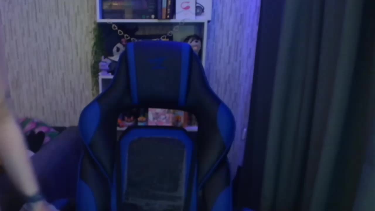 AnnaSinger Adult Chat August 15, 2025