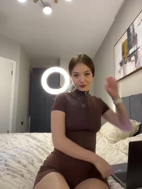 OlivkaVif Adult Chat August 15, 2025