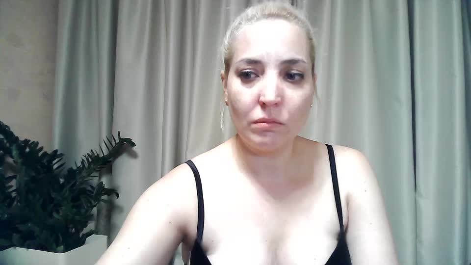 mariska-kiska Adult Chat August 15, 2025