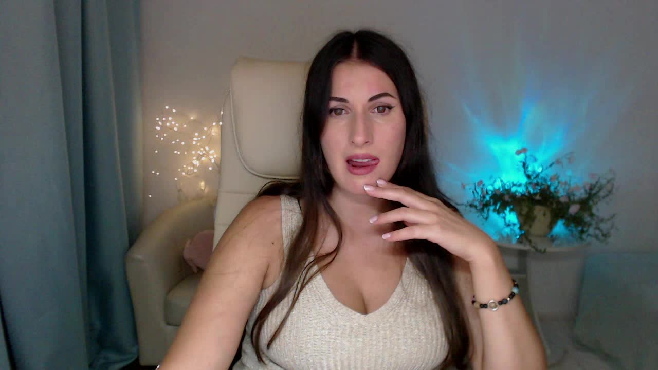 MaryMalory11 Adult Chat August 15, 2025