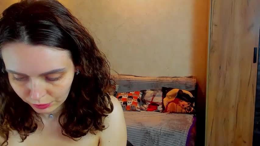 mia_grantes Adult Chat August 15, 2025