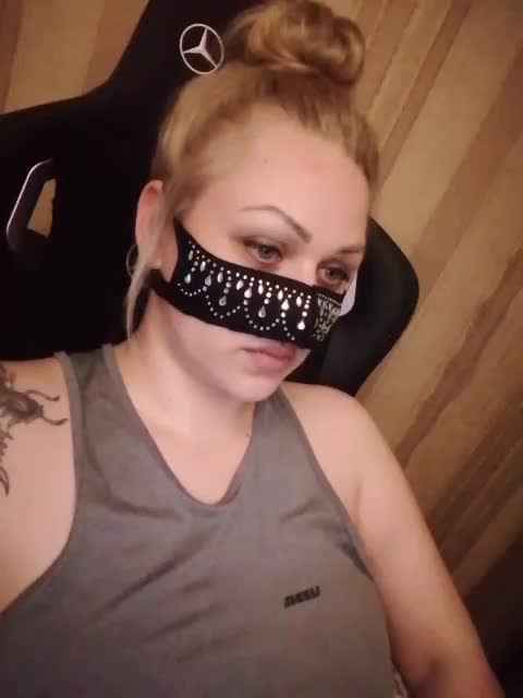 -Tiffany- Adult Chat August 15, 2025