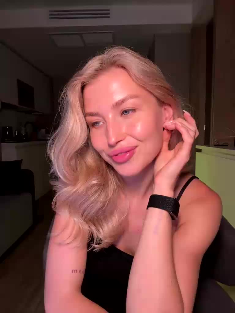 sweetpeach77 Adult Chat August 15, 2025