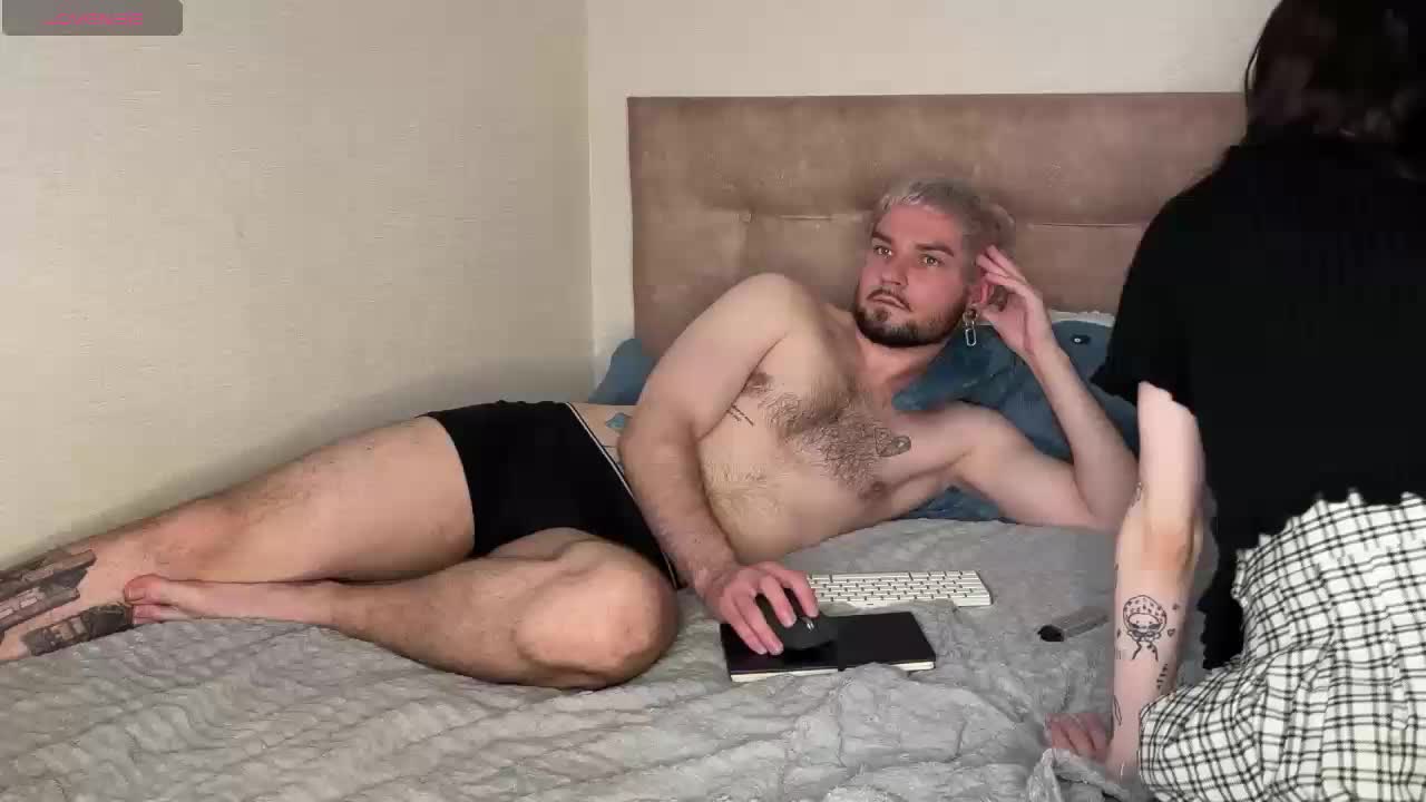 mimi1Meew Adult Chat August 15, 2025