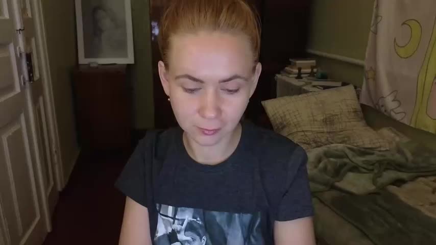 Riley_Roo Adult Chat August 15, 2025