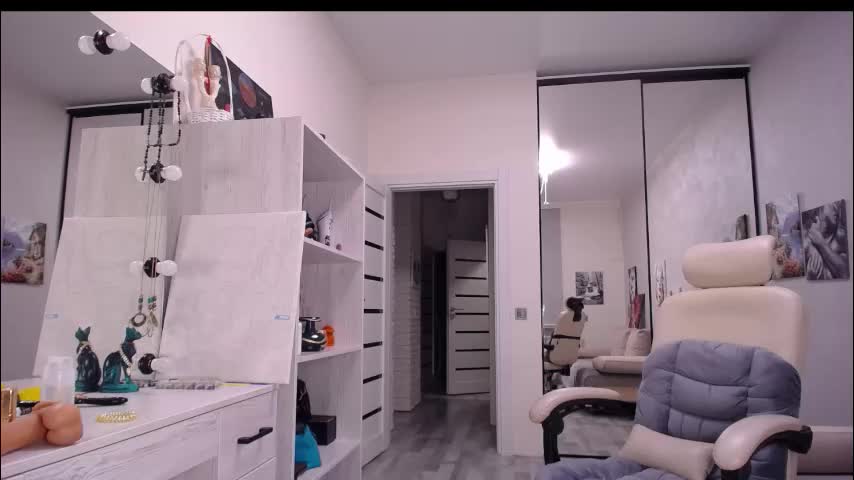 so_sexy_monna Adult Chat August 15, 2025