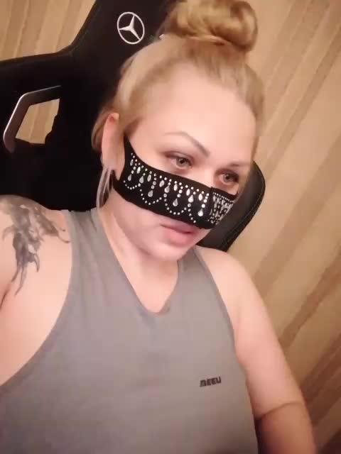 -Tiffany- Adult Chat August 15, 2025