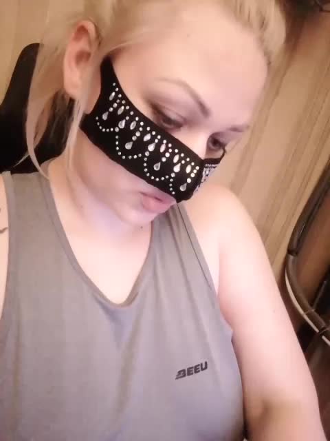 -Tiffany- Adult Chat August 15, 2025